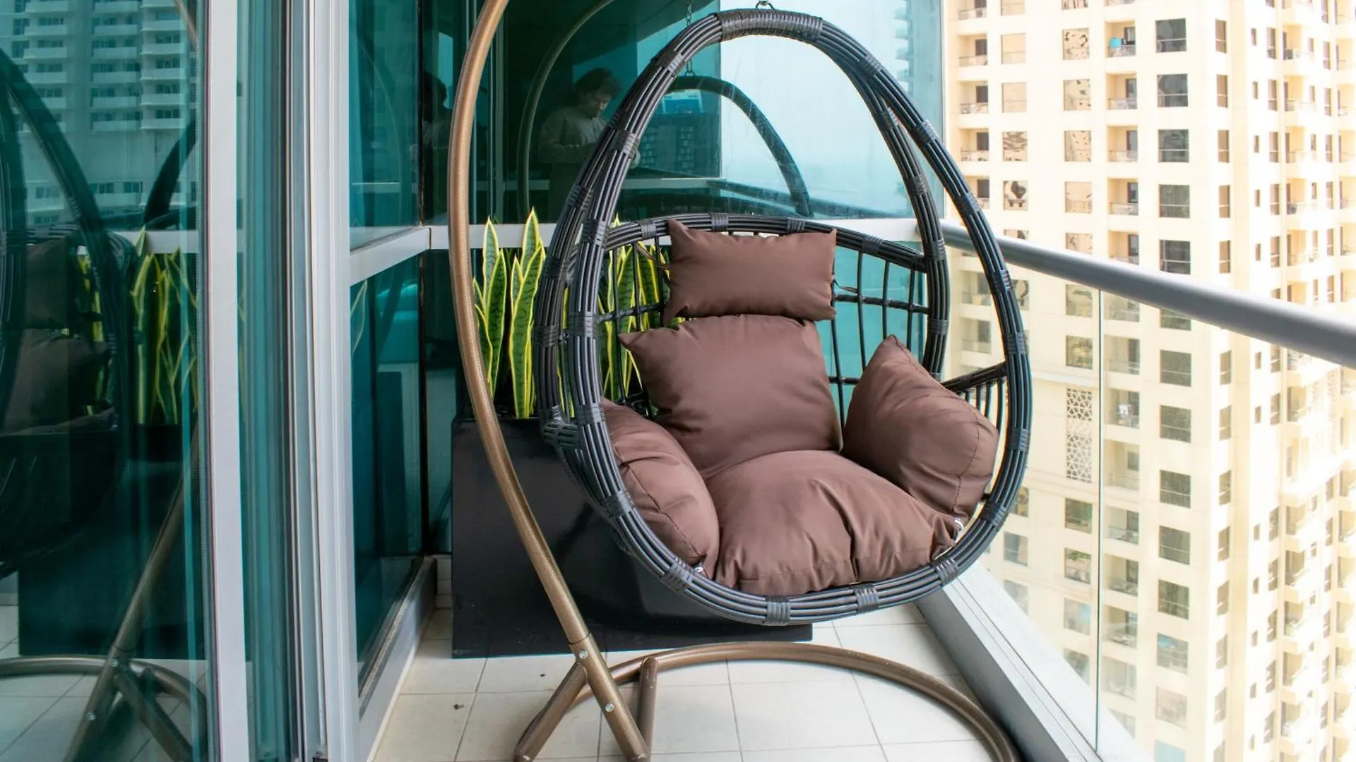 Jbr Grande Living - Stunning Sea View, Pool & Gym Apartment Dubai