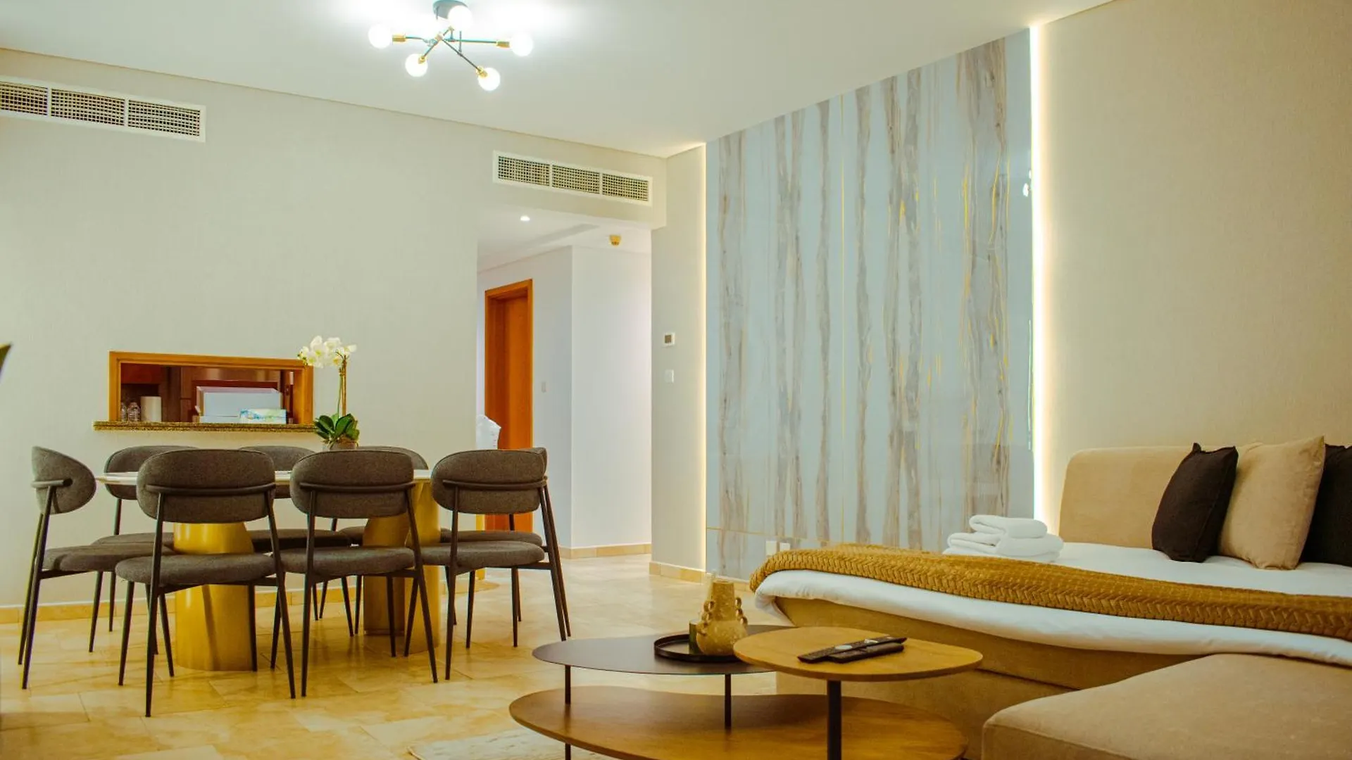 Jbr Grande Living - Stunning Sea View, Pool & Gym Apartment Dubai