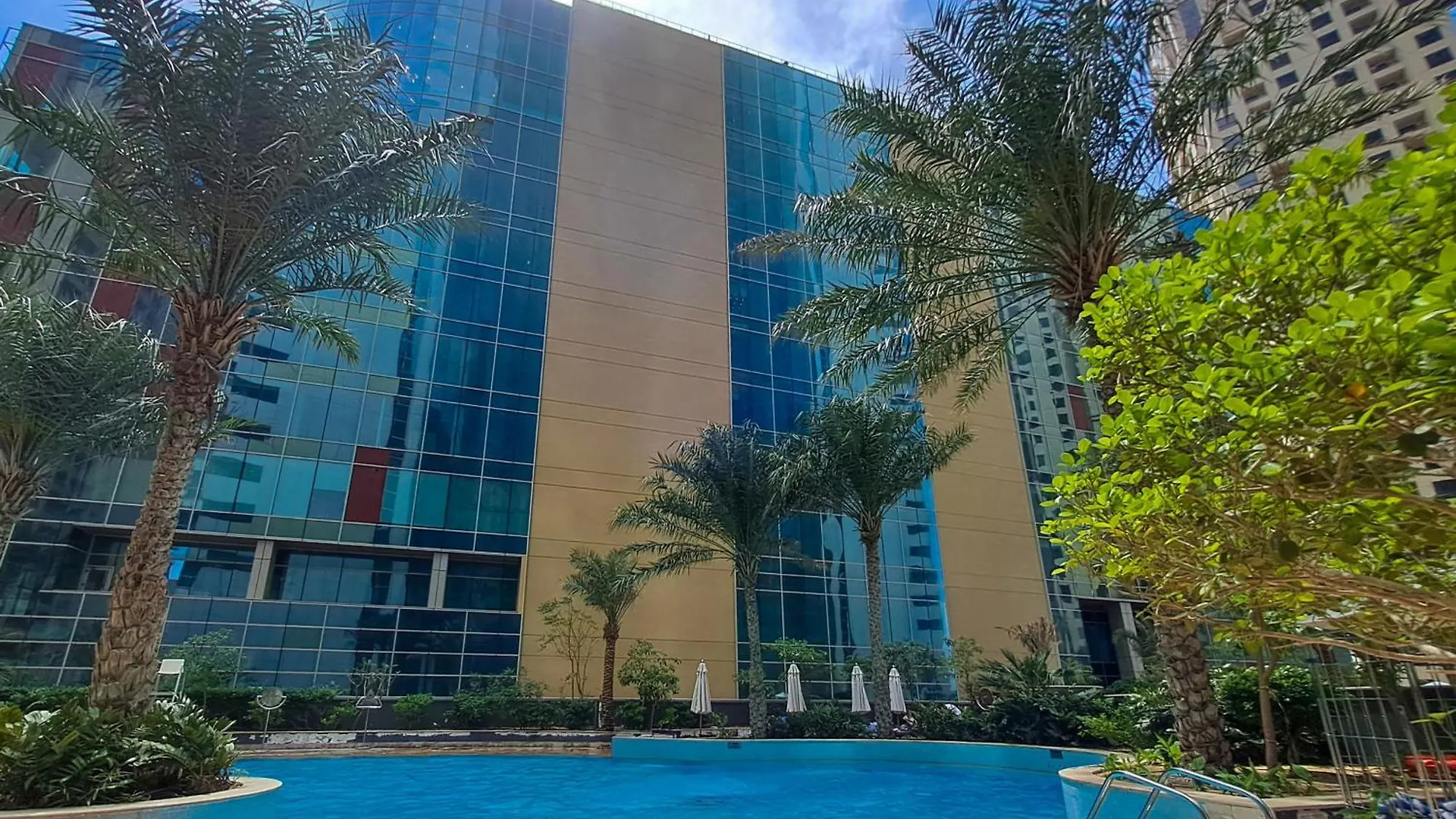 Jbr Grande Living - Stunning Sea View, Pool & Gym Apartment Dubai 0*,