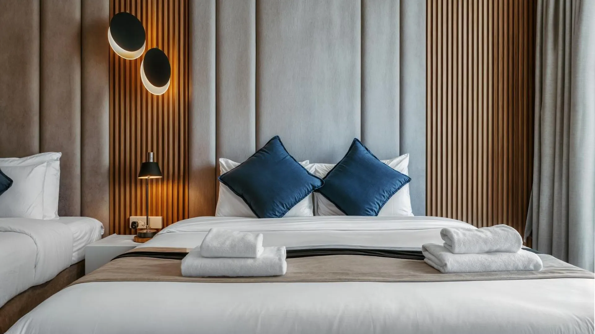 Jbr Grande Living - Stunning Sea View, Pool & Gym Apartment Dubai